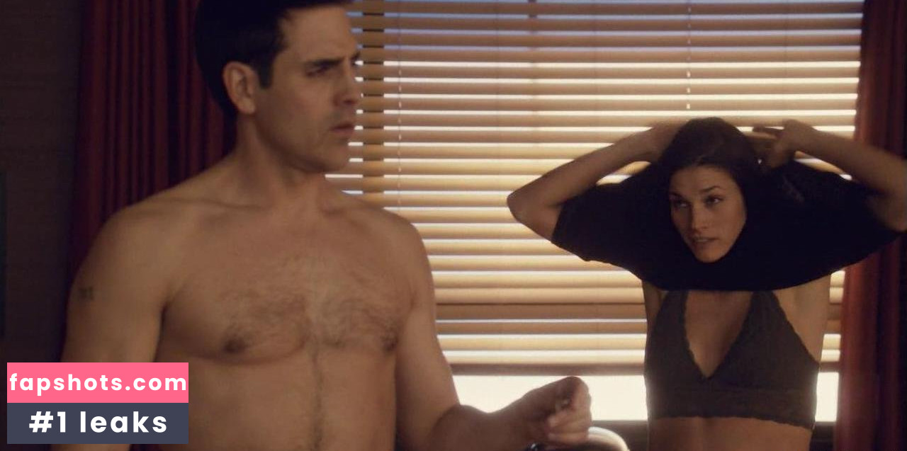 Missy Peregrym gallery photo #25