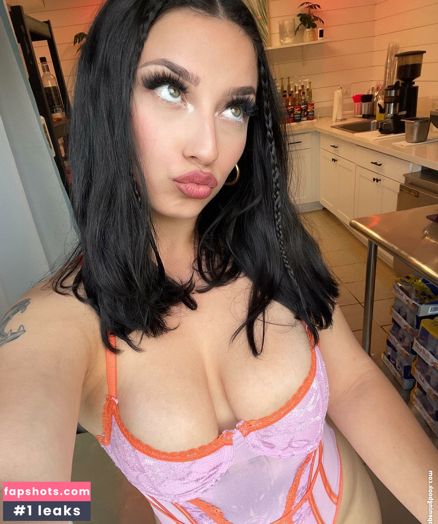 missyoumichelle gallery photo #78