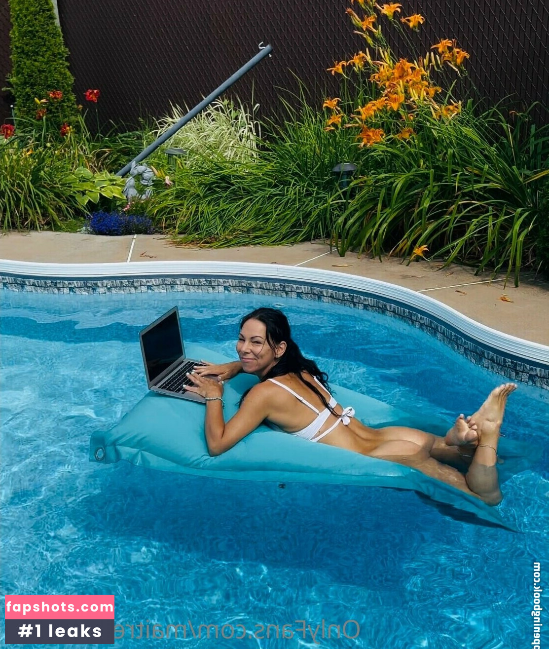 Misszenanna nude babe gallery