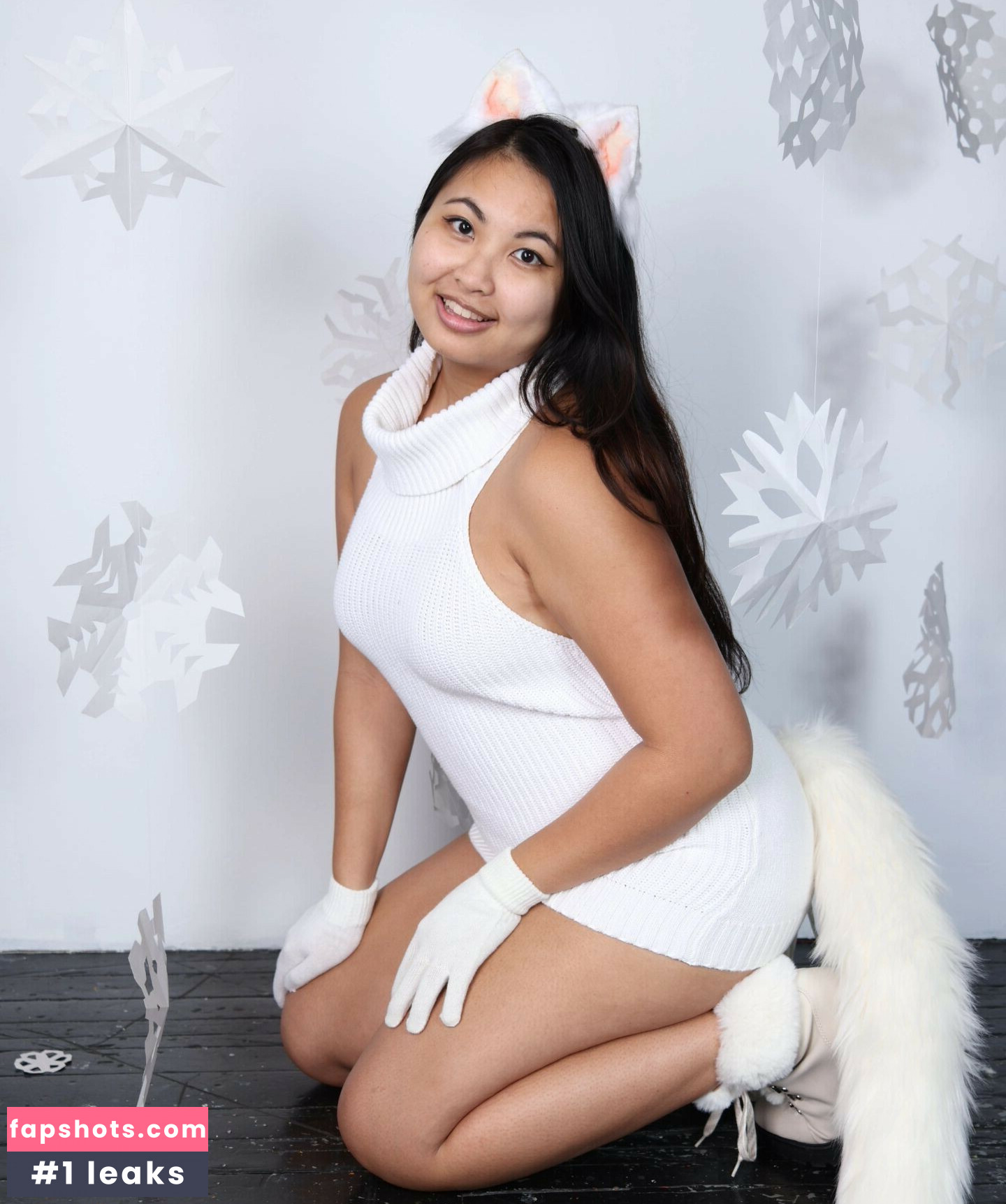 Mistletoad gallery photo #6