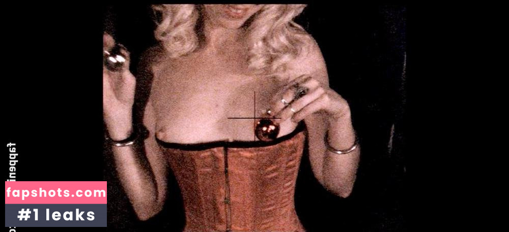 Mistress Erzsebet gallery photo #3