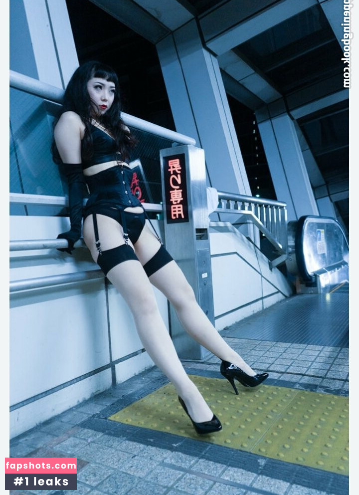 Mistress Orchid gallery photo #5