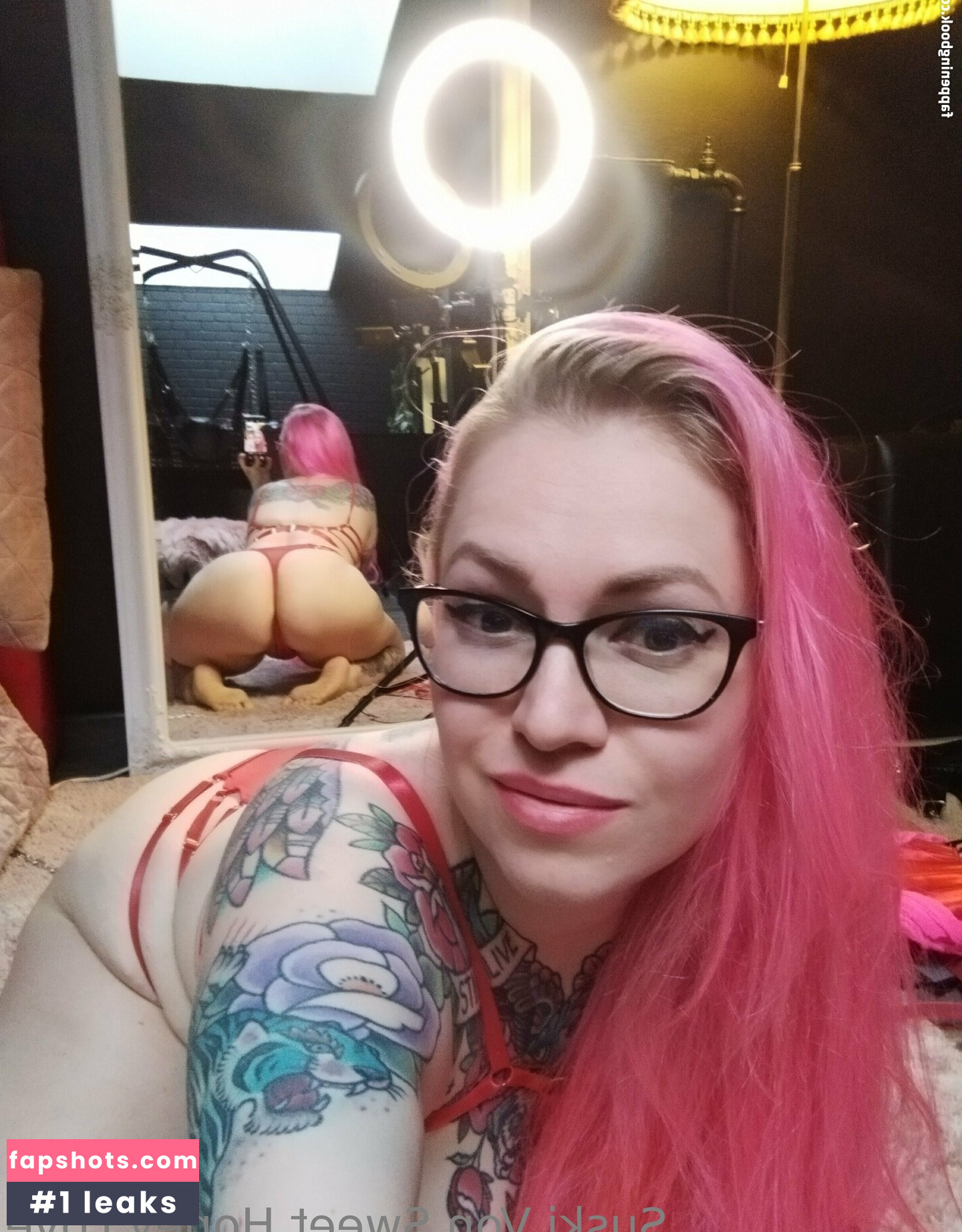 mistress.suski nude babe gallery