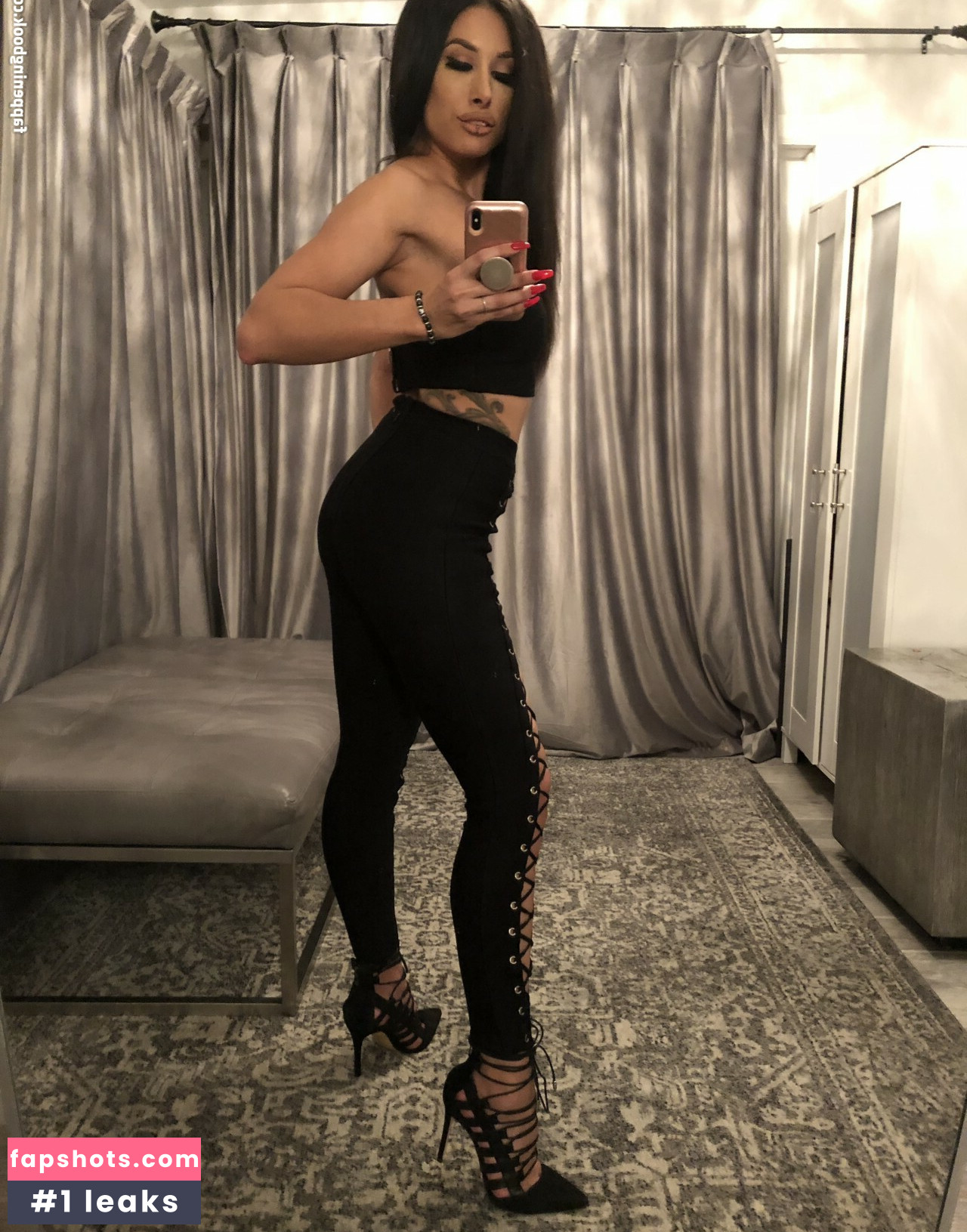 Mistress Tangent gallery photo #17