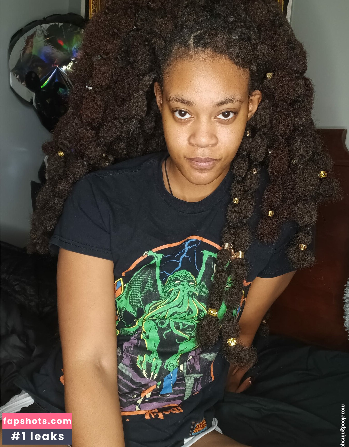 MistressJinx or Maxine Astarte Perdue nude babe gallery