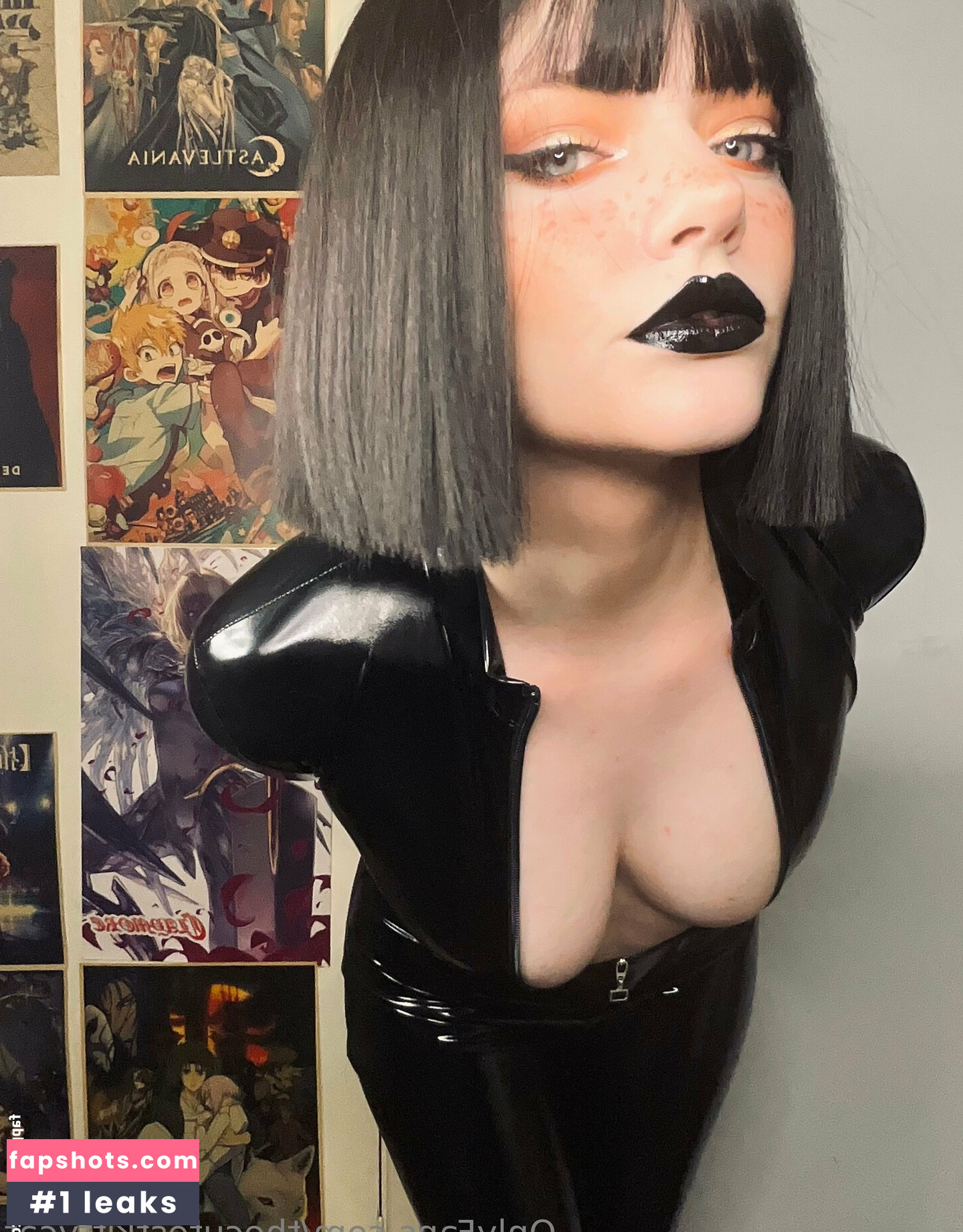 Misty Silver gallery photo #100