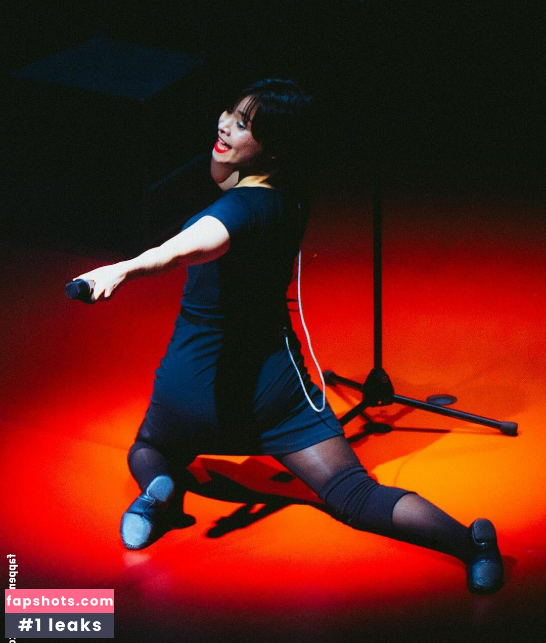 Mitsuki Laycock gallery photo #5