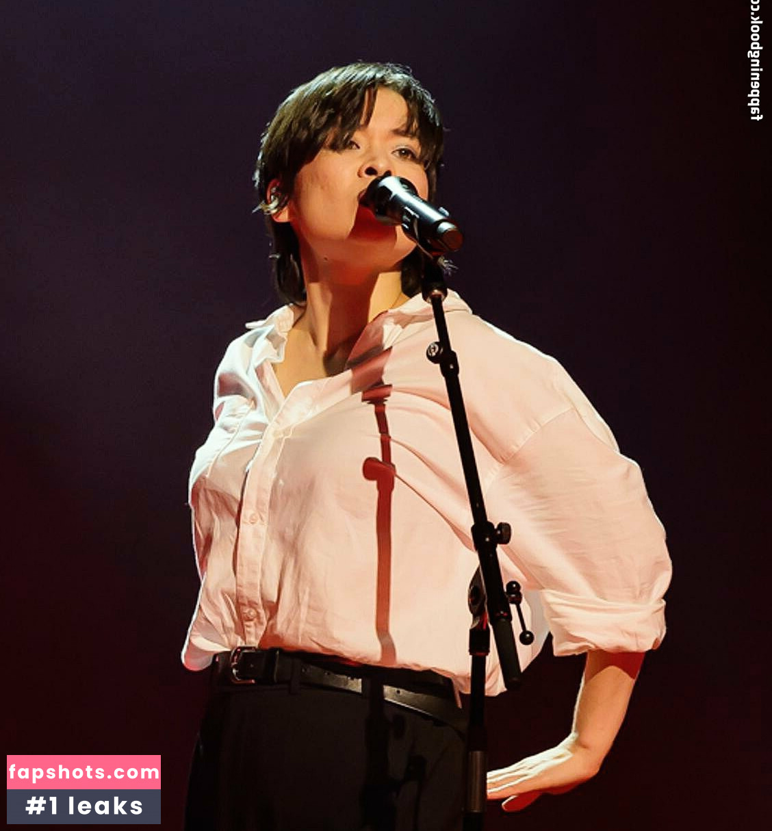 Mitsuki Laycock gallery photo #6