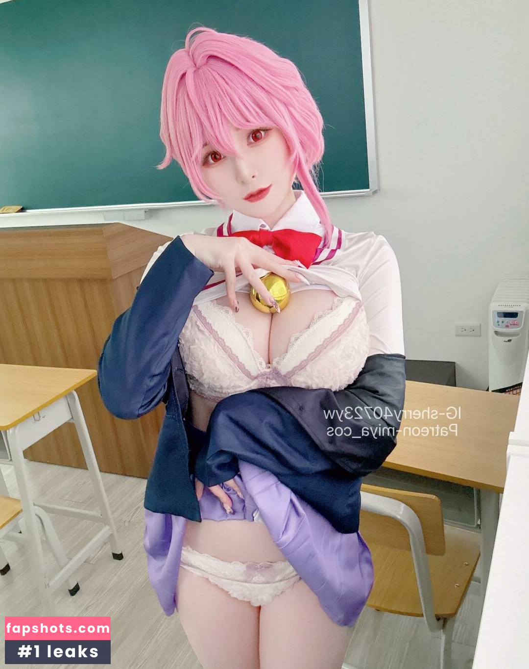 Miyana咪呀 gallery photo #3