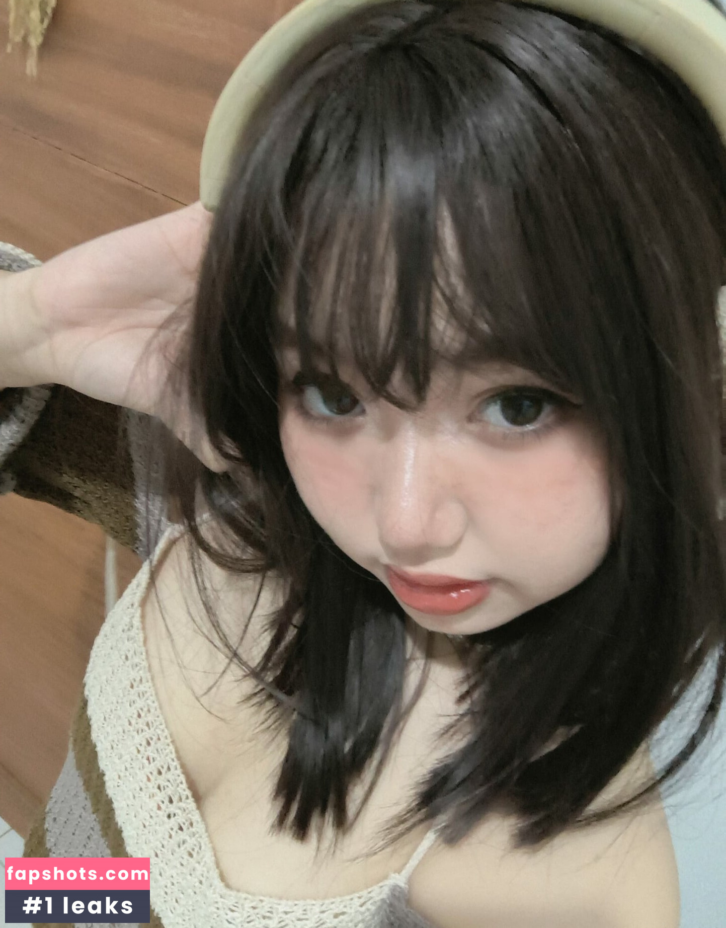 Mizaki Levi gallery photo #14