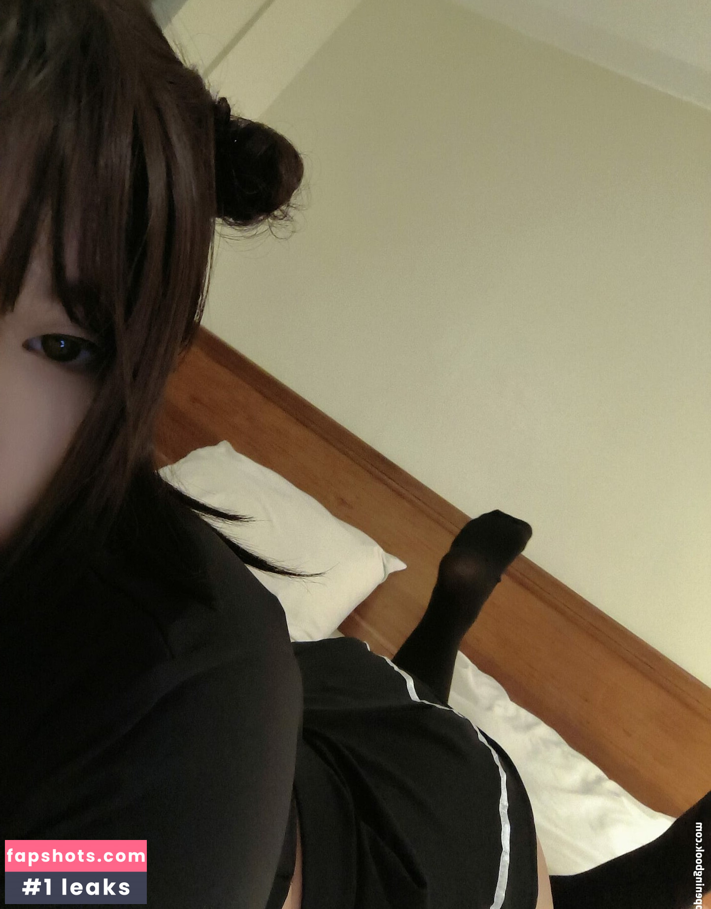 Mizaki Levi gallery photo #5