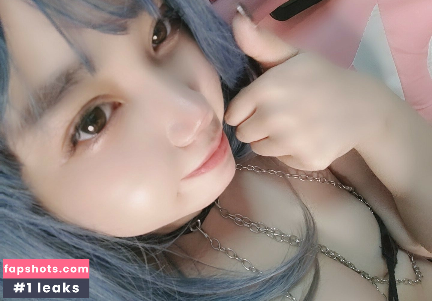 Mizaki Levi gallery photo #10