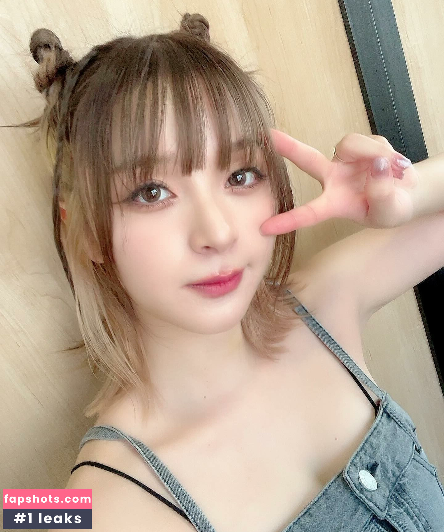 Mizuhashi Mai gallery photo #4