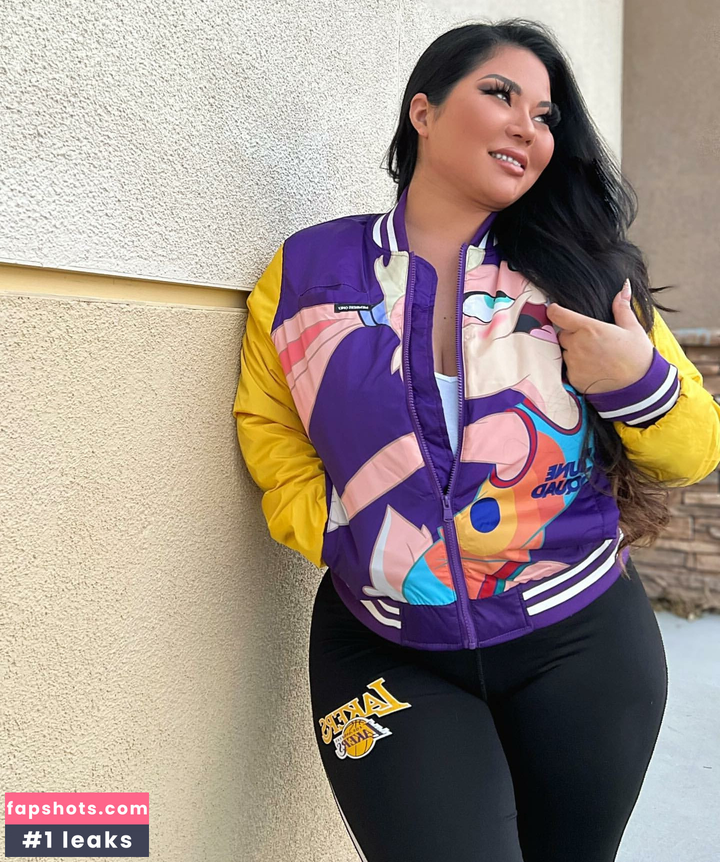 Mizuki Brown gallery photo #13