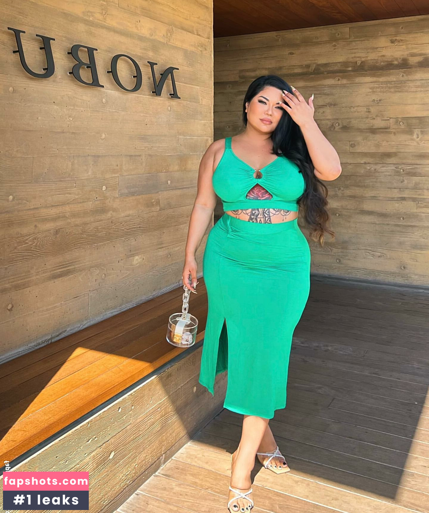 Mizuki Brown gallery photo #24