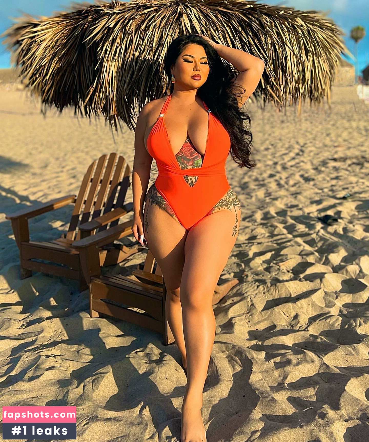 Mizuki Brown gallery photo #25