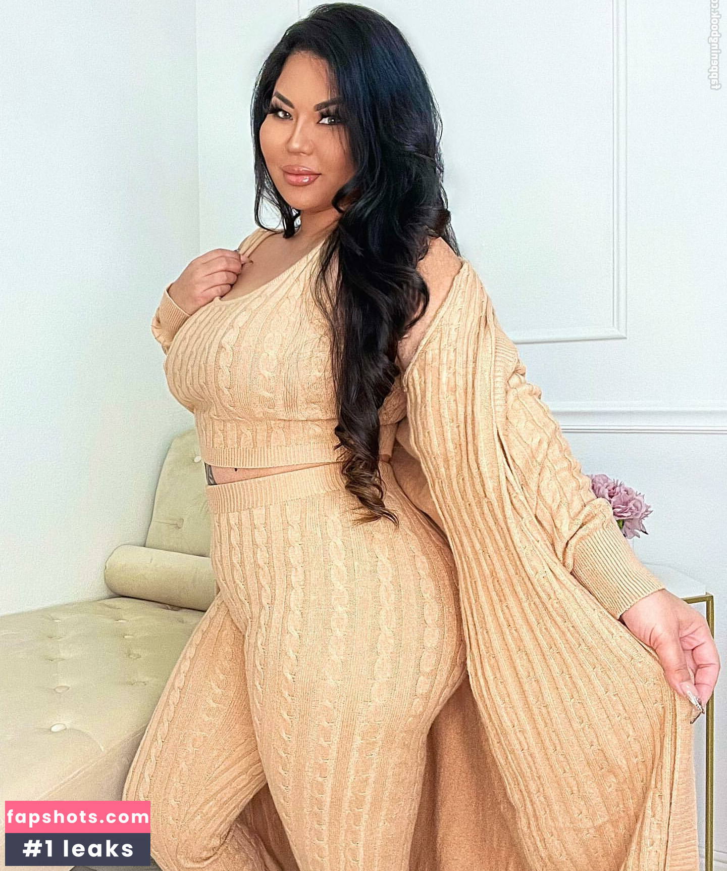 Mizuki Brown gallery photo #28