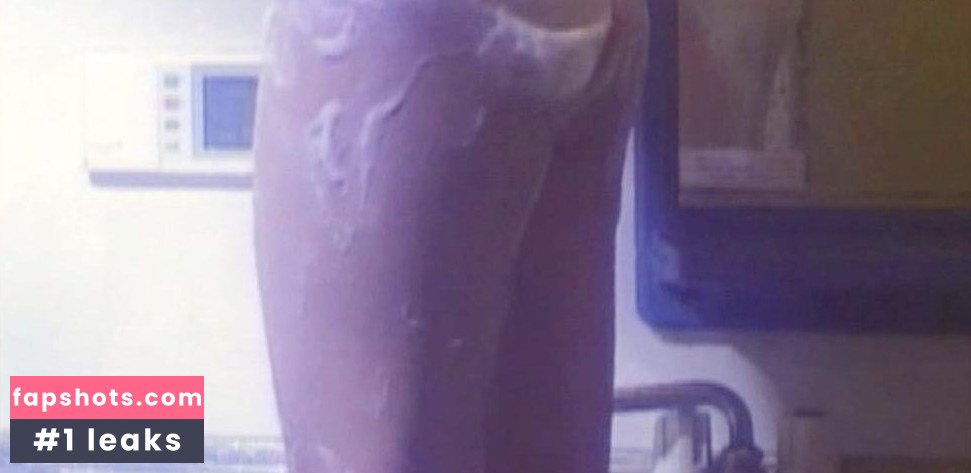 Mizuki Kanno gallery photo #3