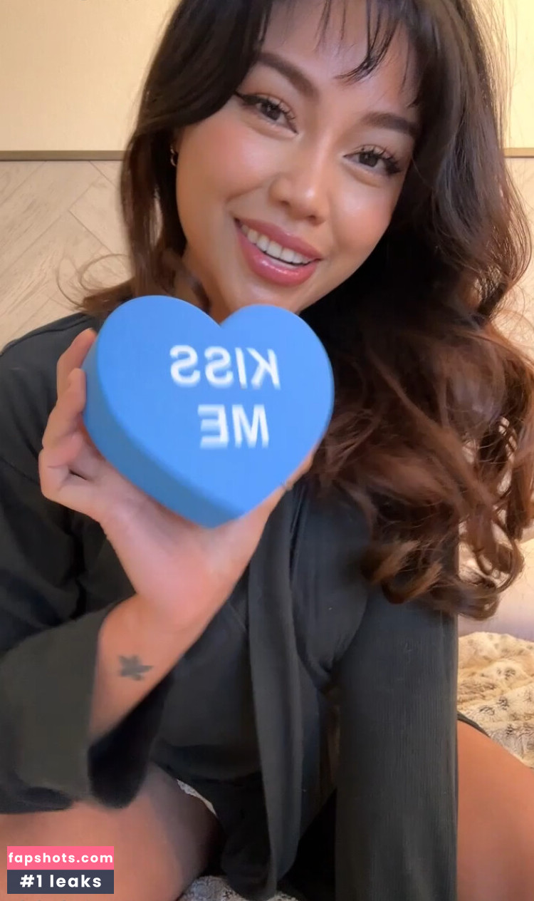 Mizzimie gallery photo #13