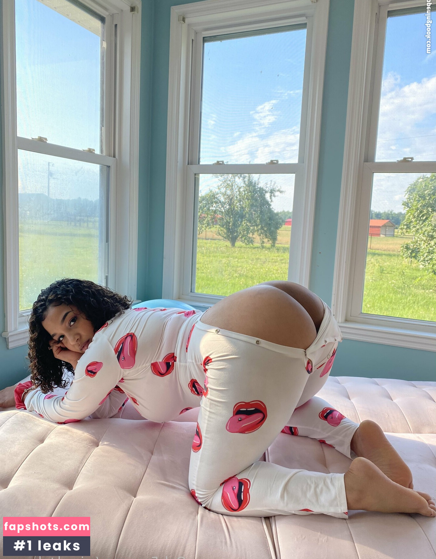 mizzoktoberxxx gallery photo #3