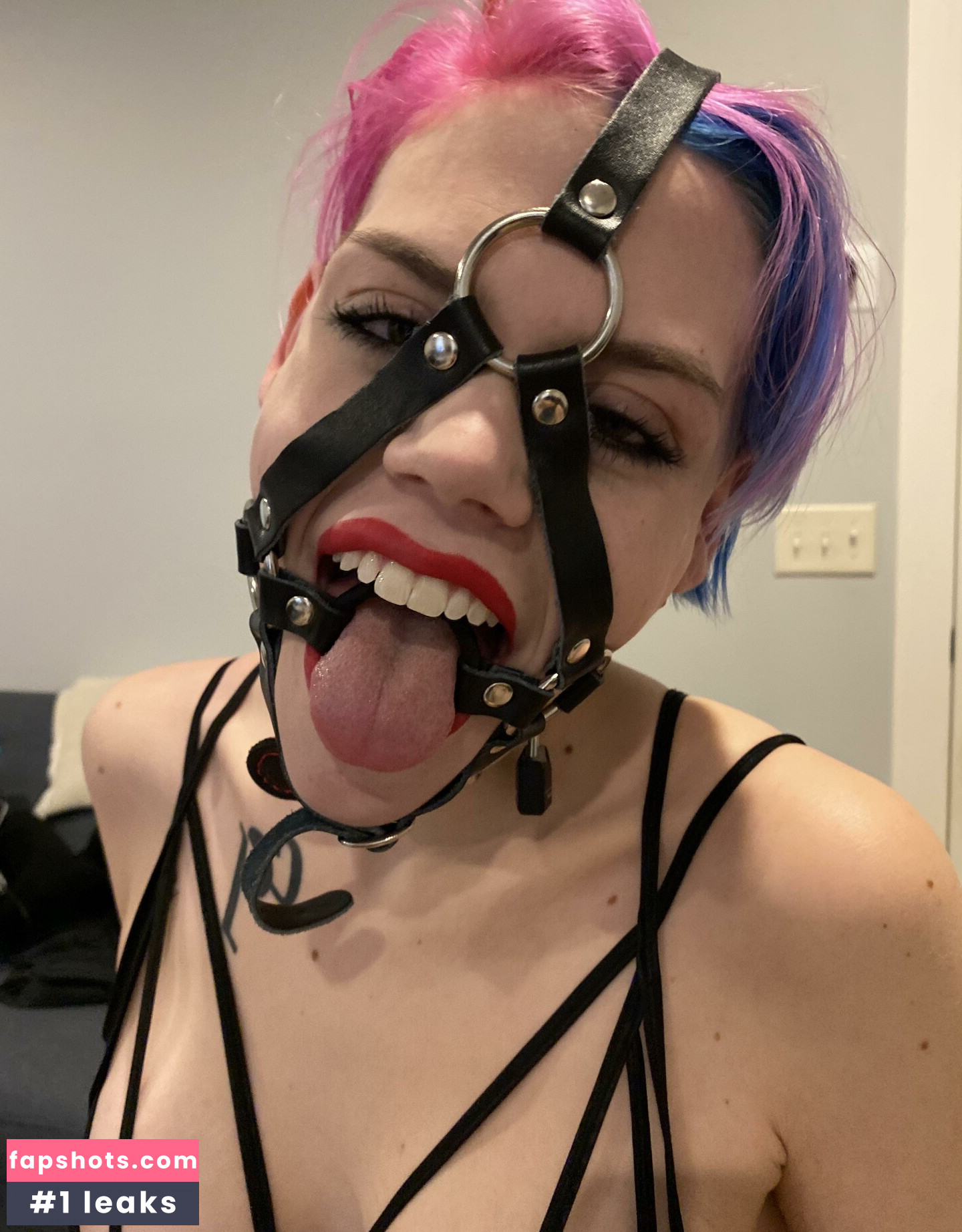 Mm_darkside gallery photo #6