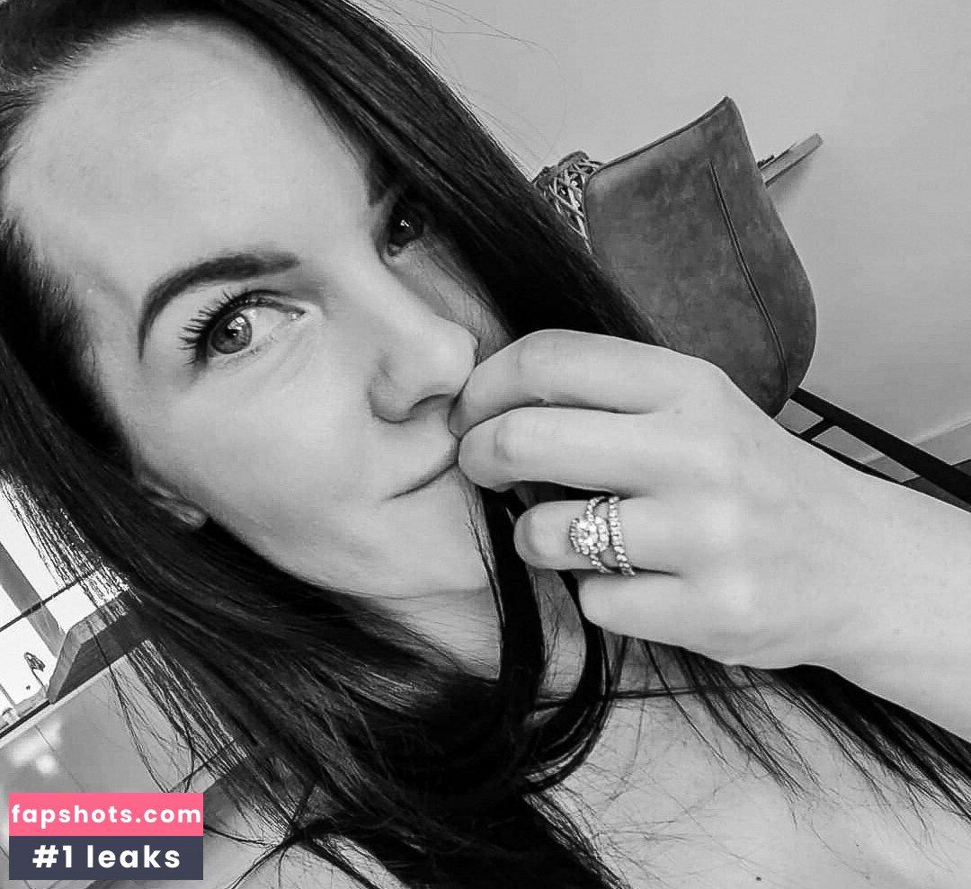 mmmom Nude Leaks OnlyFans Photos #5 - Fapshots