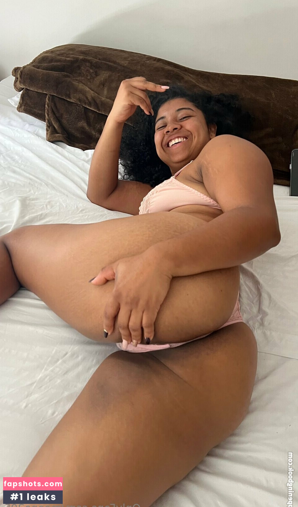 moana205 gallery photo #5