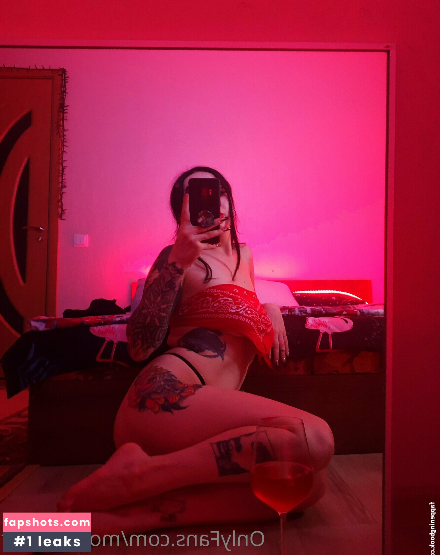 moanlouder gallery photo #14