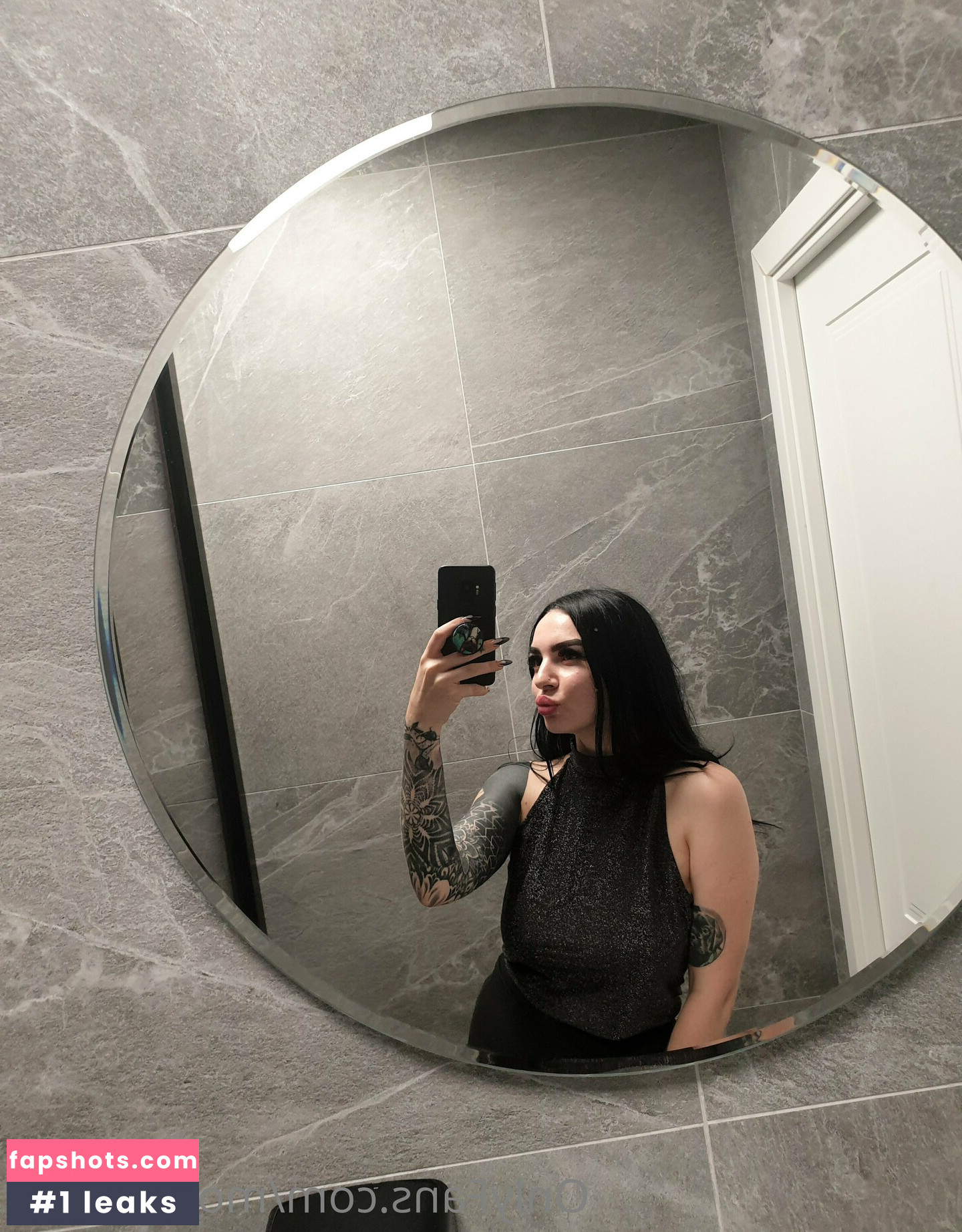 moanlouder gallery photo #10