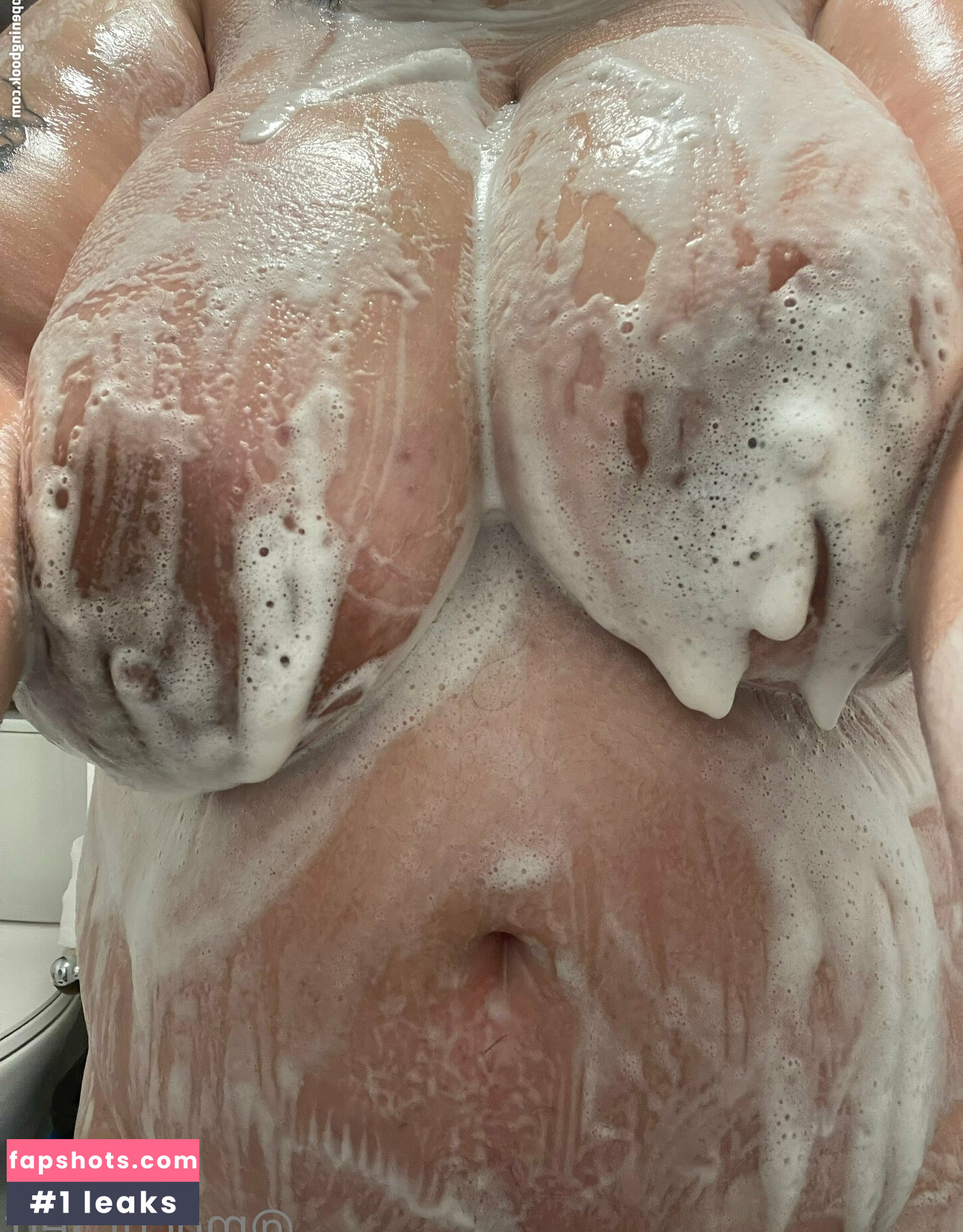 mochi_fett gallery photo #2