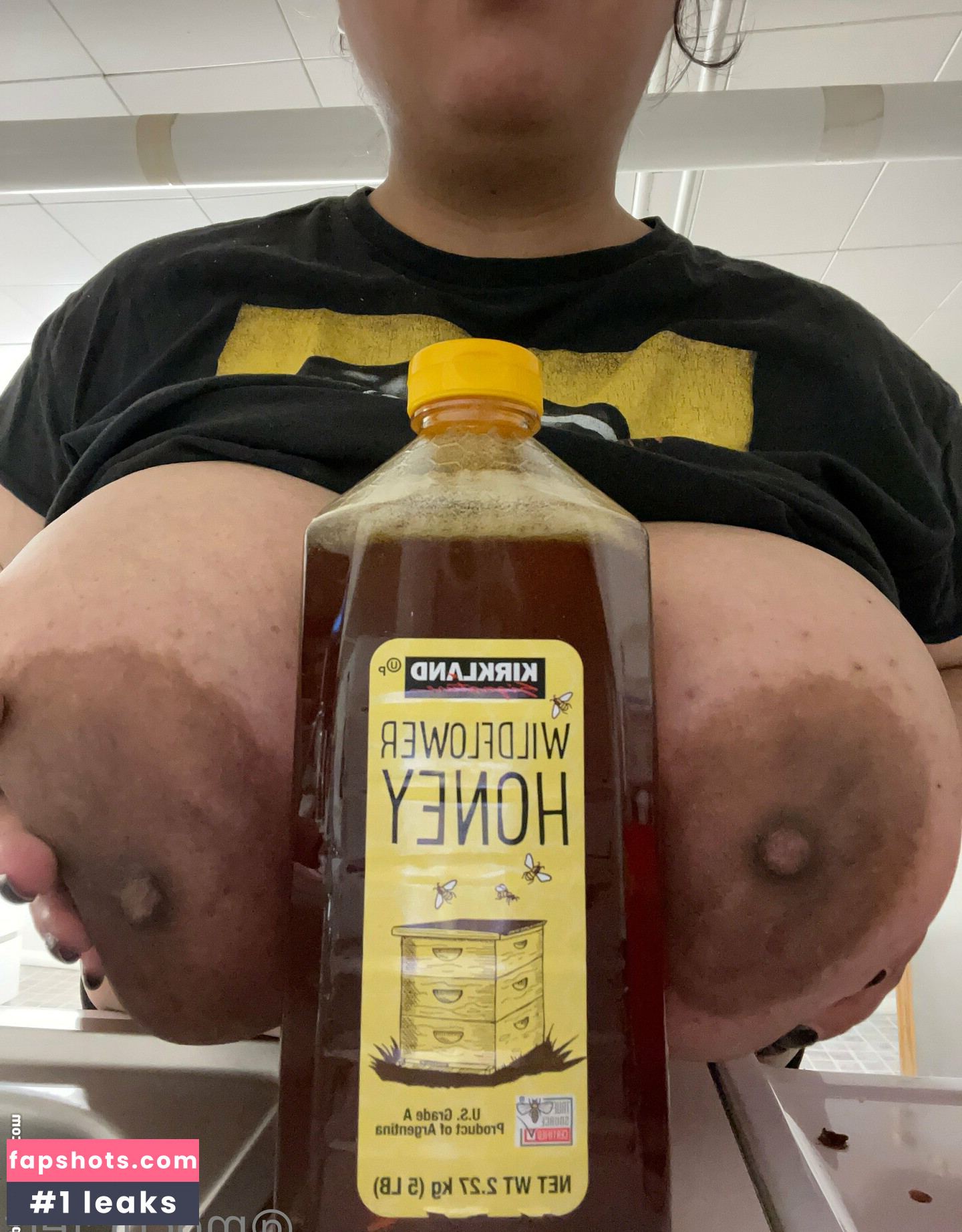 mochi_fett gallery photo #12