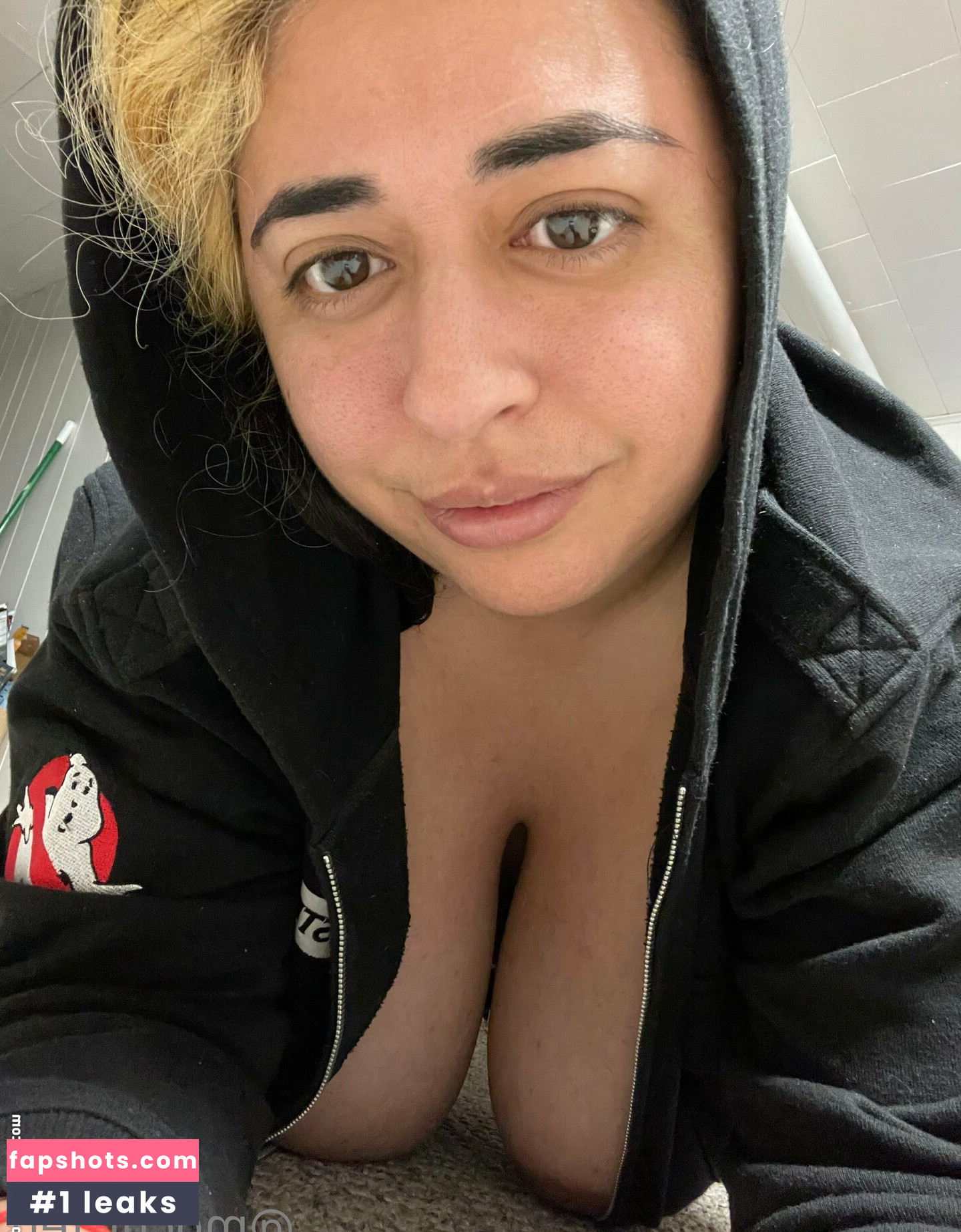 mochi_fett gallery photo #6