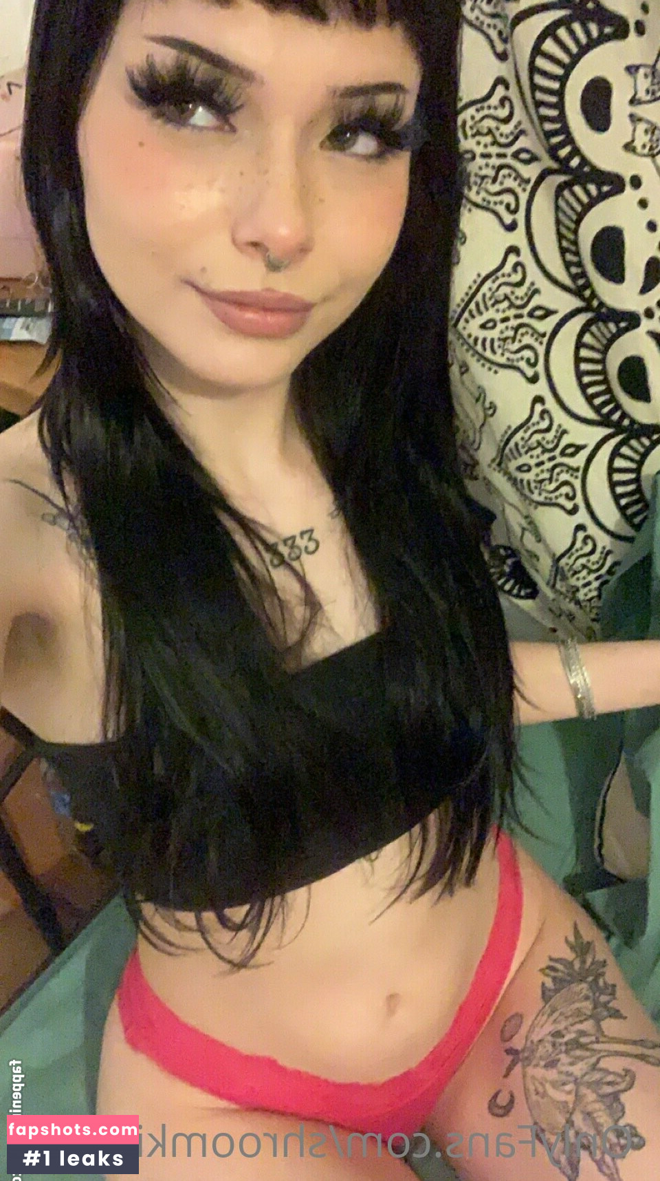 mochimio gallery photo #30