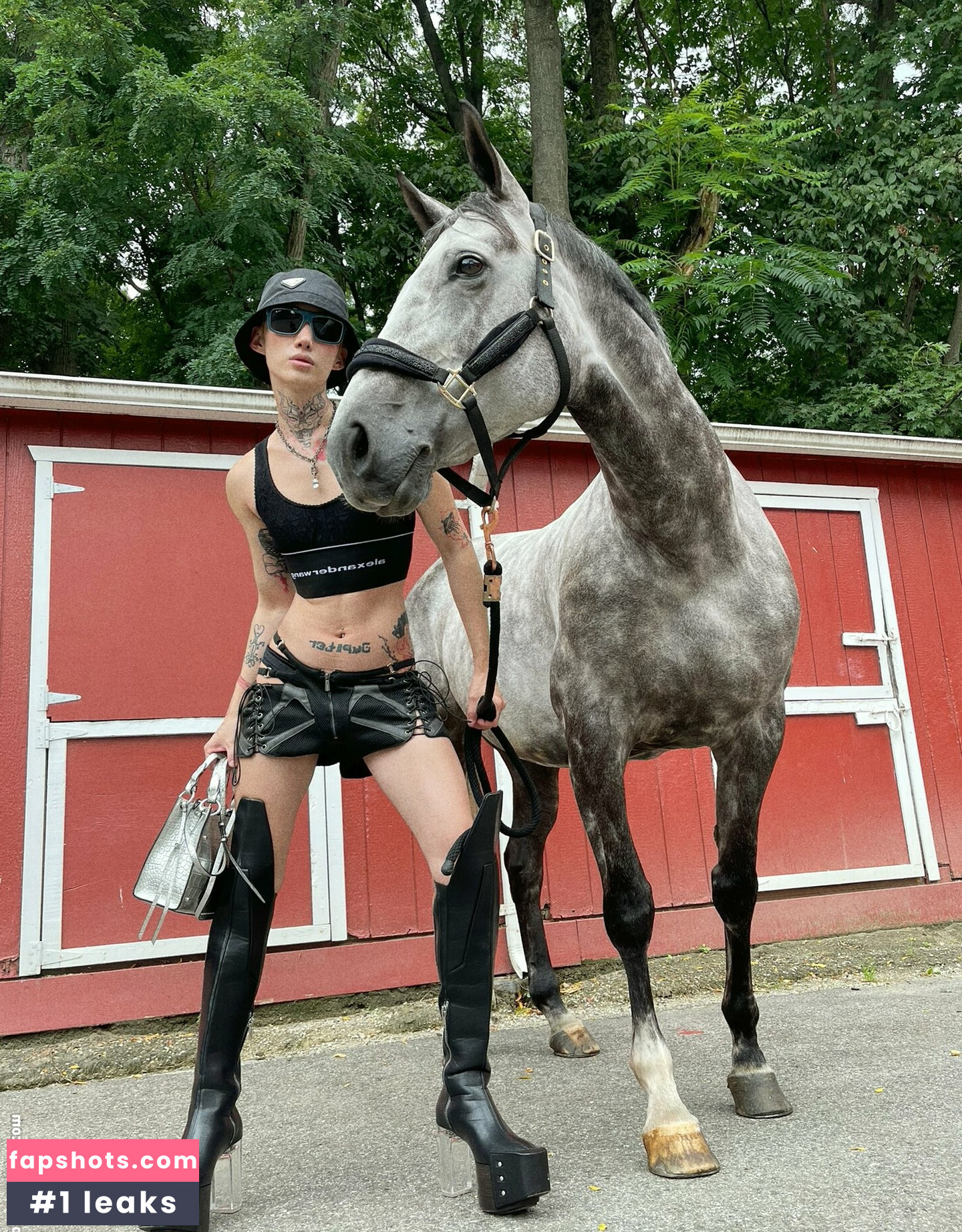 mochimochisosweet gallery photo #24