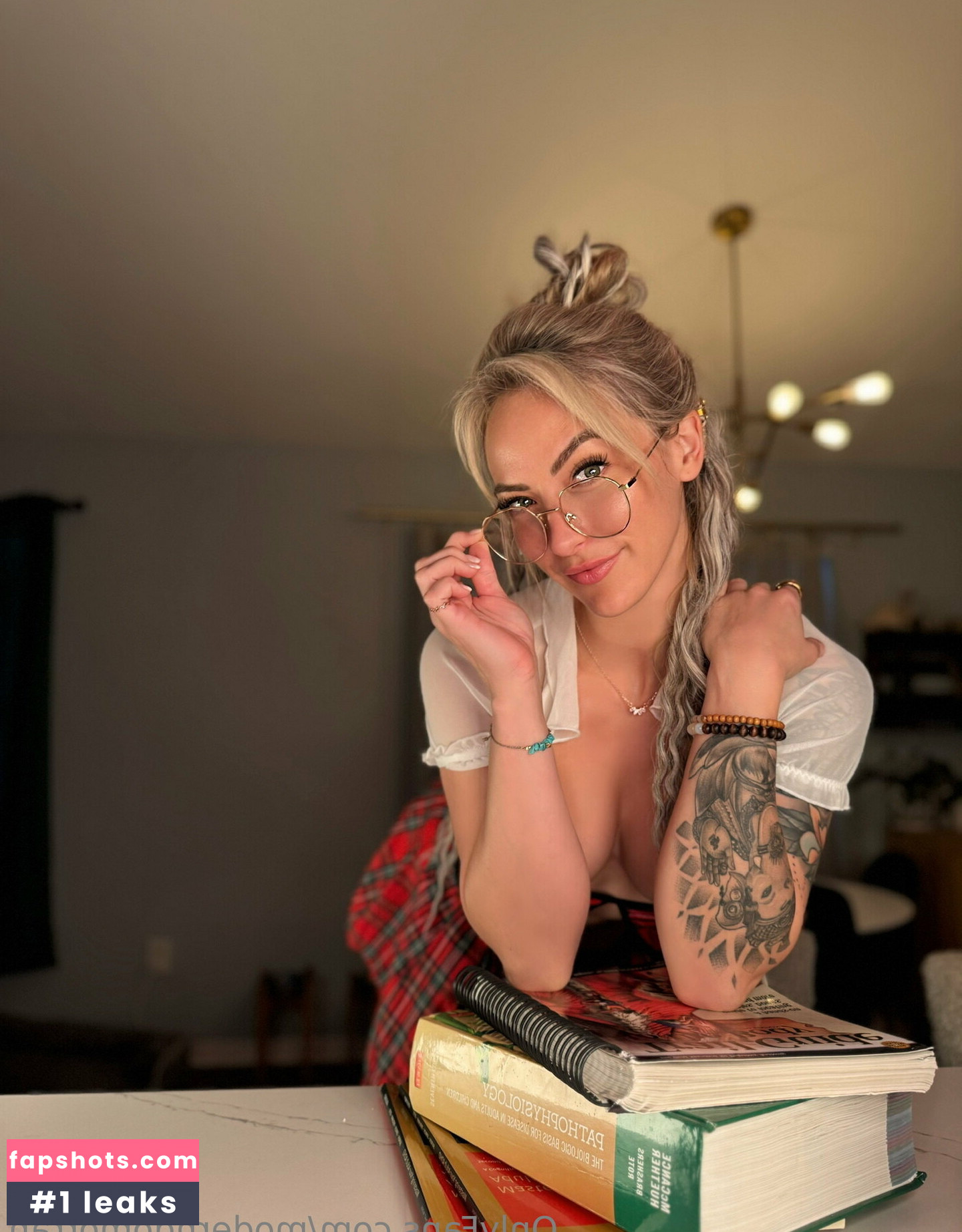 moderngomorrah gallery photo #20