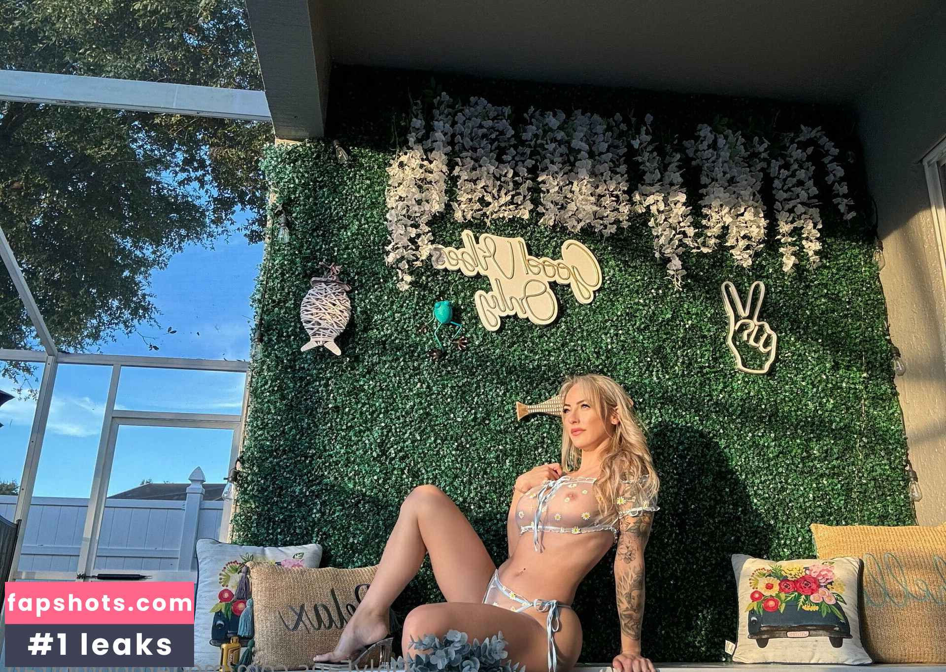 moderngomorrah gallery photo #4