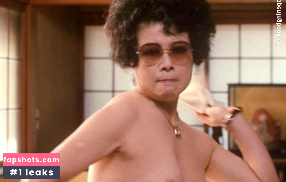 Moeko Ezawa gallery photo #14