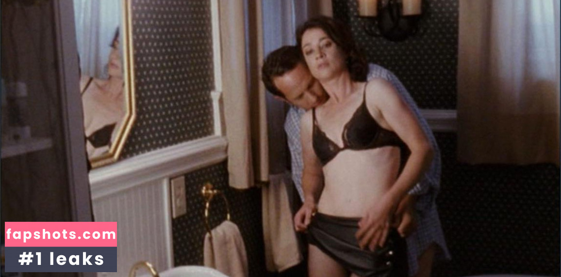 Moira Kelly gallery photo #14