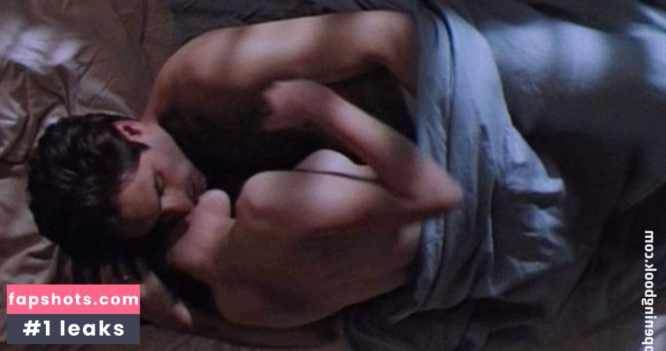 Moira Kelly gallery photo #22