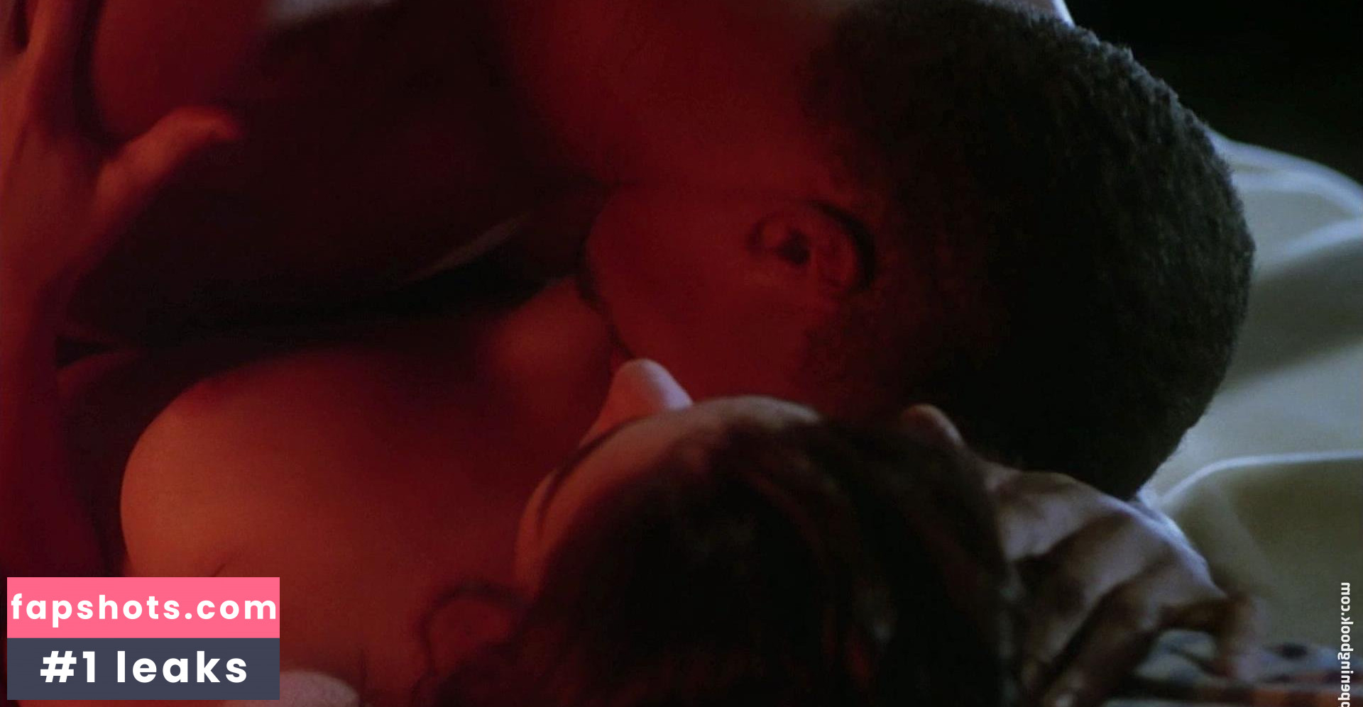 Moira Kelly gallery photo #34