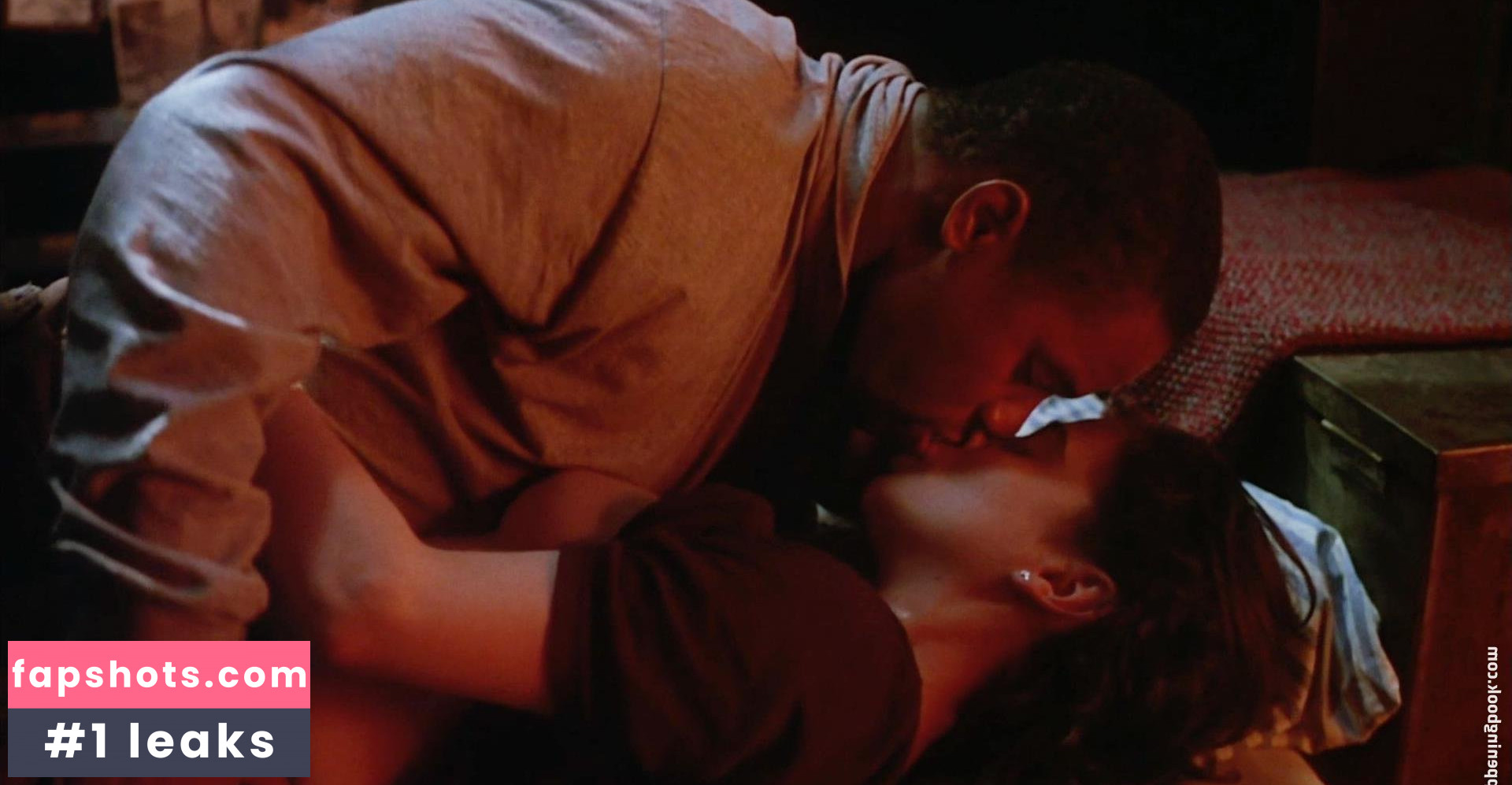 Moira Kelly gallery photo #37