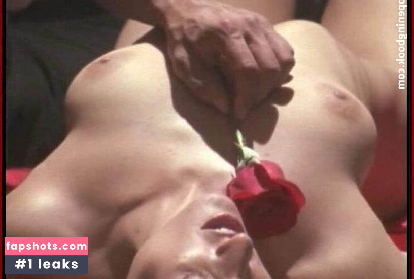 Molinee Green gallery photo #25