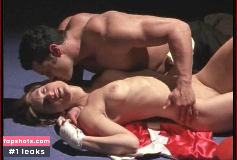 Molinee Green gallery photo #26