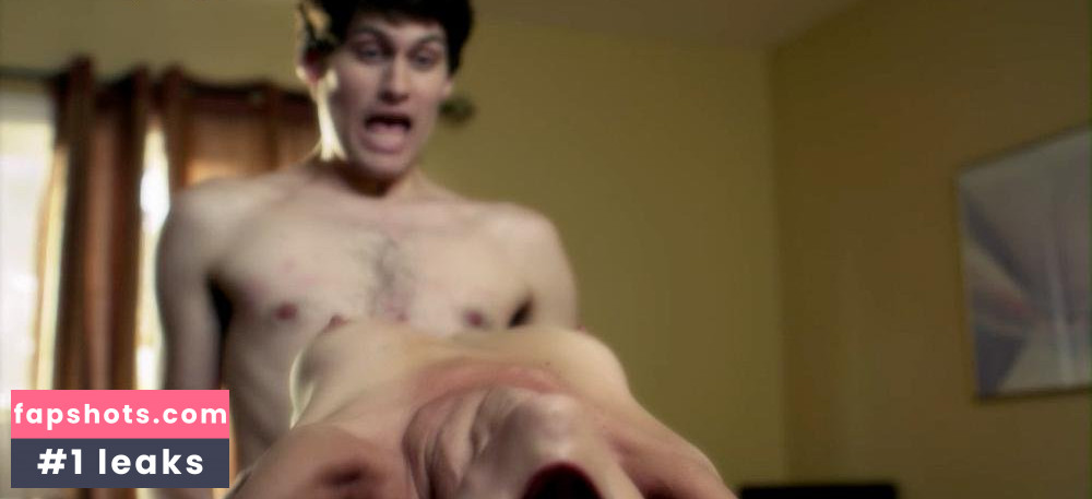 Molinee Green gallery photo #31