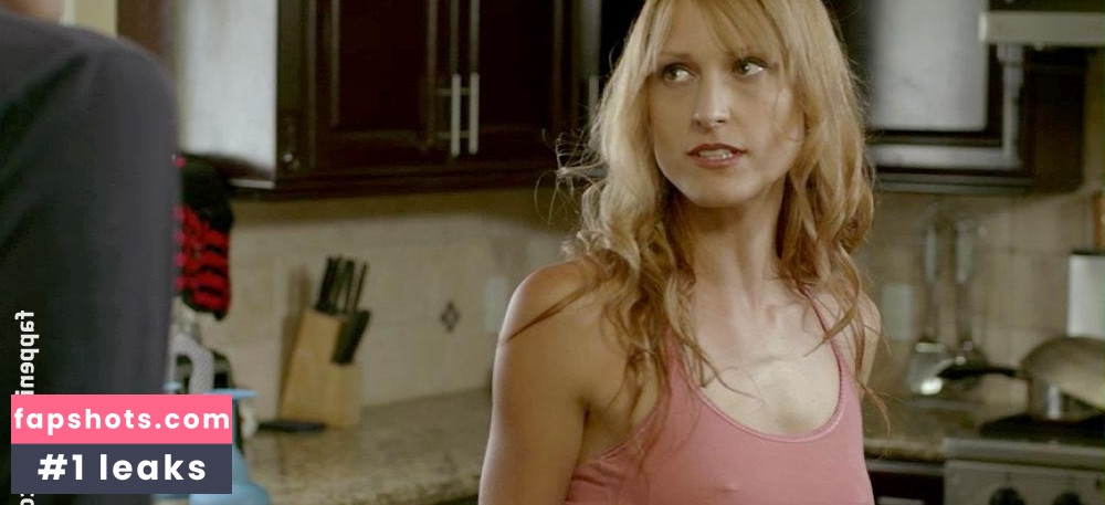 Molinee Green gallery photo #35