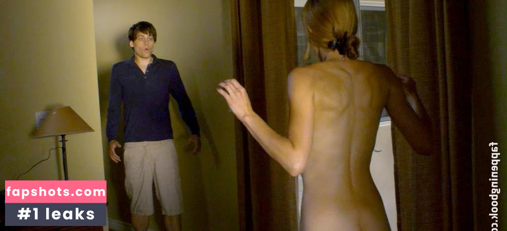 Molinee Green gallery photo #37