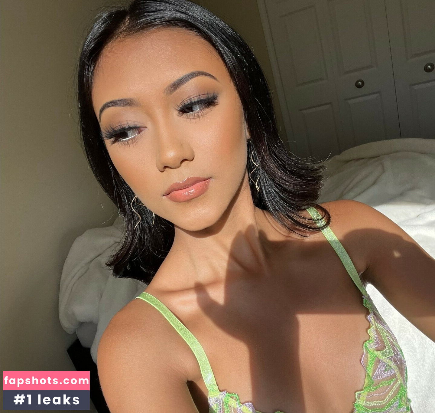 Moliney Mao Nude Leaks OnlyFans Photos #4 - LeakJerk
