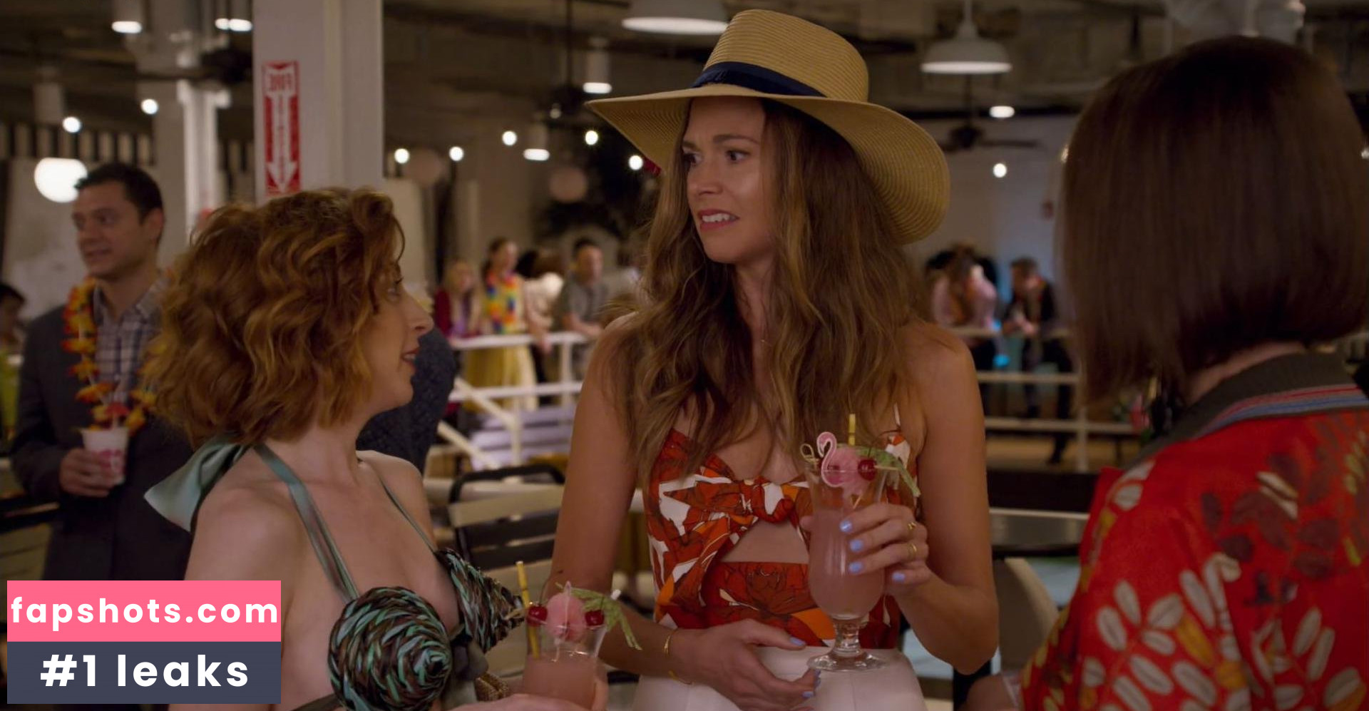 Molly Bernard gallery photo #5