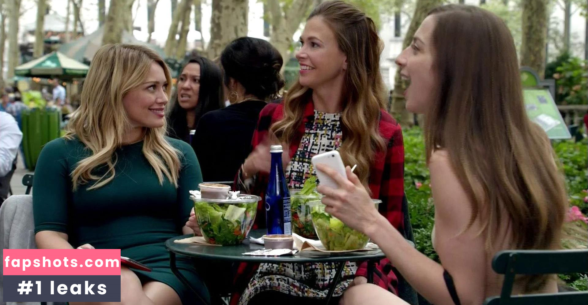 Molly Bernard gallery photo #6