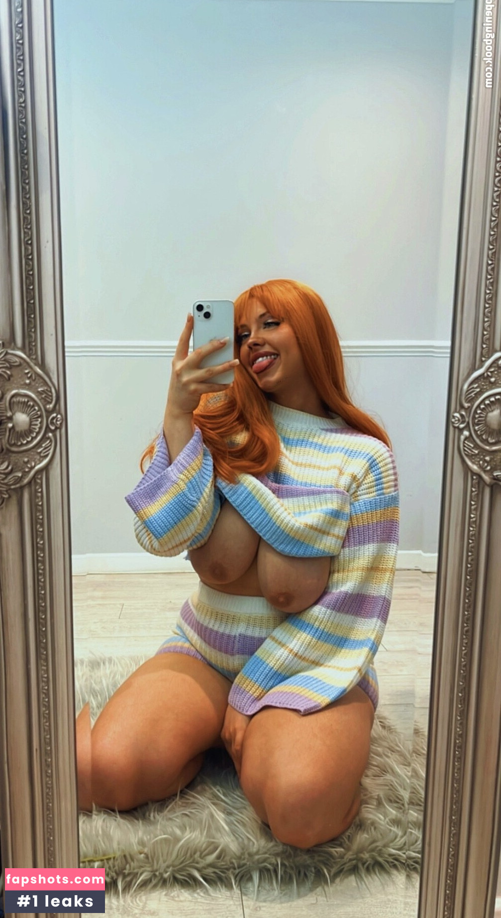 Molly Brash nude babe gallery